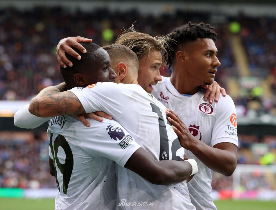 希望他能早 希望他能早