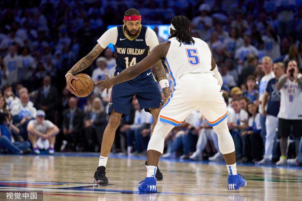 扑朔迷离的 扑朔迷离的